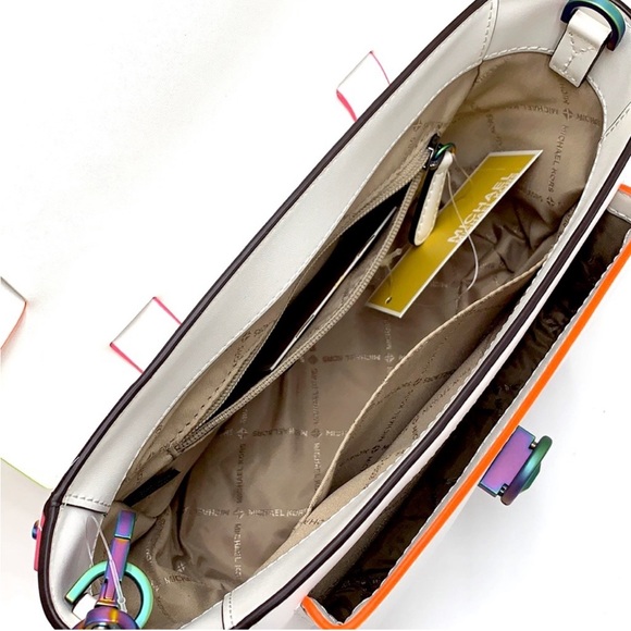 MICHAEL KORS
Manhattan Medium Contrast-Trim Leather Satchel OPTIC WHITE COLOR - Picture 14 of 16